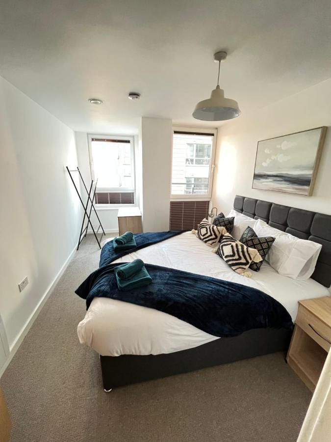 סאות'המפטון 2 Bedroom, 2 Bathroom Modern Apartment Close To Ocean Village, Free Parking, Single Or Double Beds מראה חיצוני תמונה
